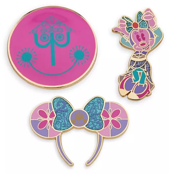 Disney Pin Set - It's A Small World - Main Attraction 3 Disney Pin Set - It's A Small World - Main Attraction